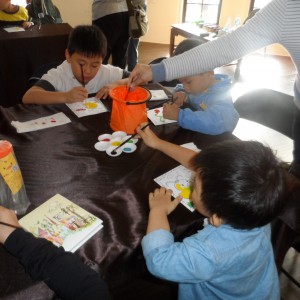 「伊比鴨鴨」台灣第一筷環保餐具彩繪活動